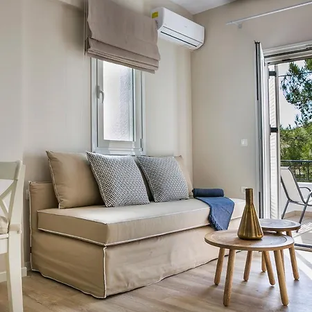 Julia's Boutique Suites, Near Argostoli. * Travliata